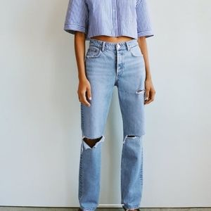 NWT Zara Straight Leg Mid Rise Light Wash Ripped Distressed Button Fly Jeans 0